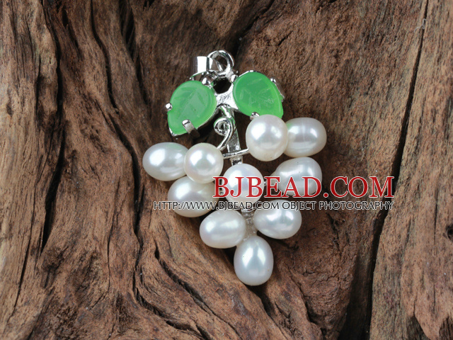 5-6mm White Freshwater Pearl Leaf Shape Pendant ( No Chain )