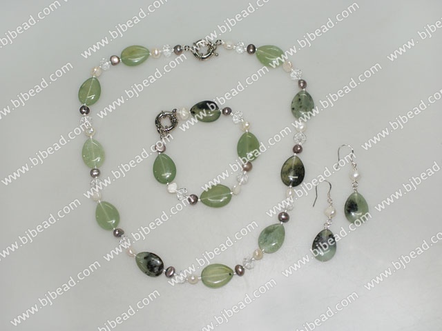 pearl crystal and serpentine jade necklace bracelet earrings set