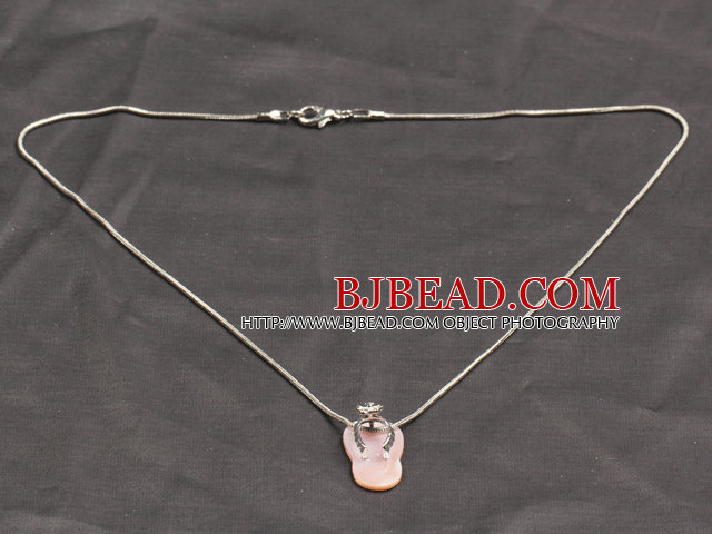 Classic Design Cute Pink Shell Slipper Shape Pendant Necklace with Metal Chain