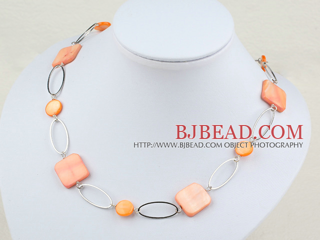 31.5 inches dyed shell long style necklace