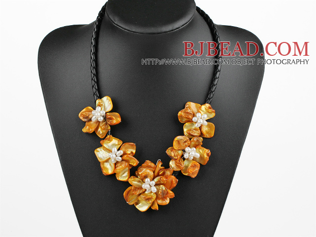 pearl shell dyed necklace