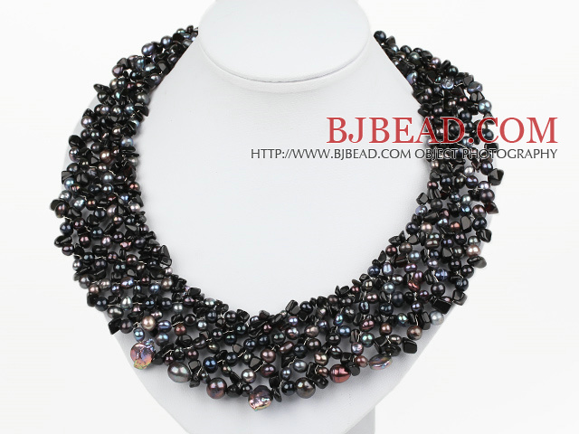 gorgeous pearl and black agate gemstone chips necklace
