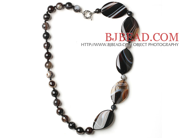 eye shape black agate necklace with moonlight clasp