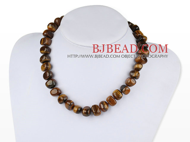 17 inches tiger's eye necklace with toggle clasp