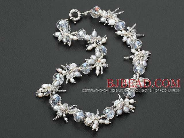 19 inches pearl crystal necklace with moonlight clasp
