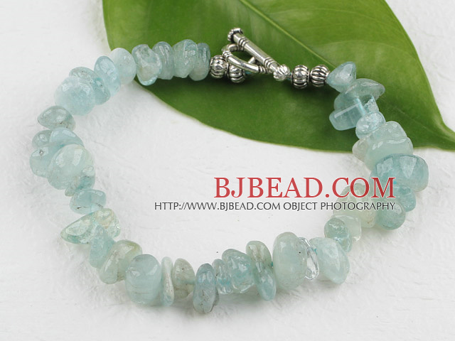 Aquamarine chips bracelet with toggle clasp