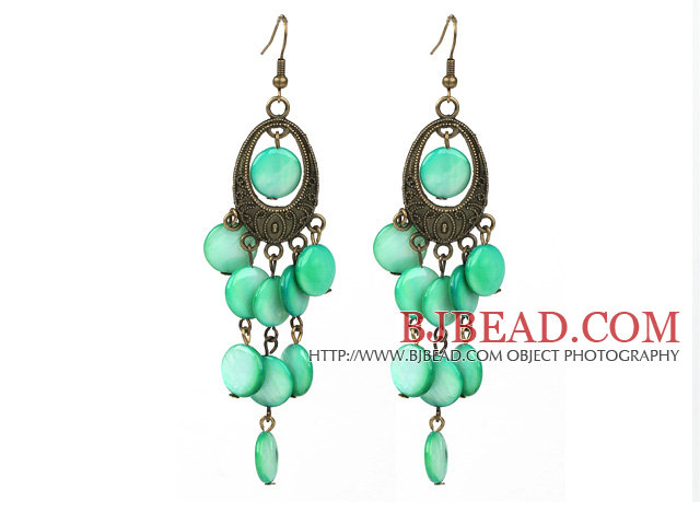 Vintage Style Oval Shape Accessory and Flat Round Green Shell Long Earrings