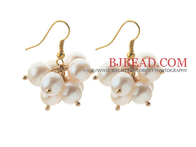 2013 Summer New Design 8-9mm A Grade White Pearl Cluster Earrings