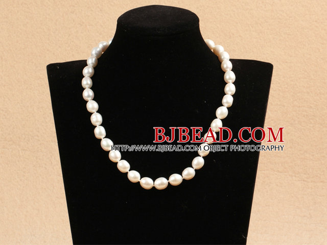Best Mother Gift Graceful 10-11mm Natural White Rice Pearl Party Necklace With Heart Clasp