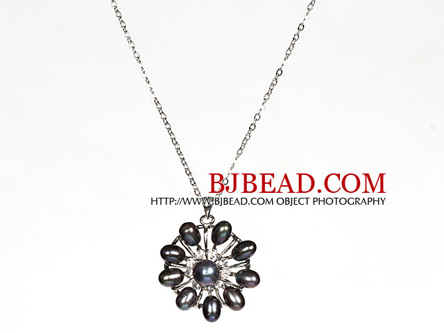 Natural Black Freshwater Pearl Flower Pendant Necklace with Metal Chain
