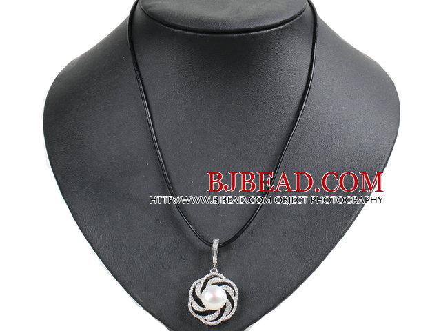 Simple Elegant Natural Big White Freshwater Pearl Pendant Leather Necklace