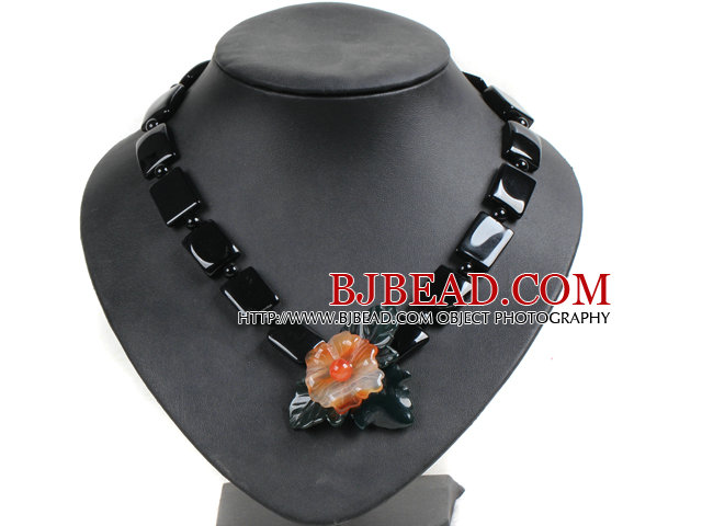Vintage Style Square Shape Black Agate Red Natural Agate Flower Pendant Party Necklace